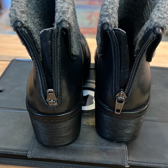 Clarks women’s Presley Pierce boot. Lightly used. Love them just purging some. - Picture 3 of 5